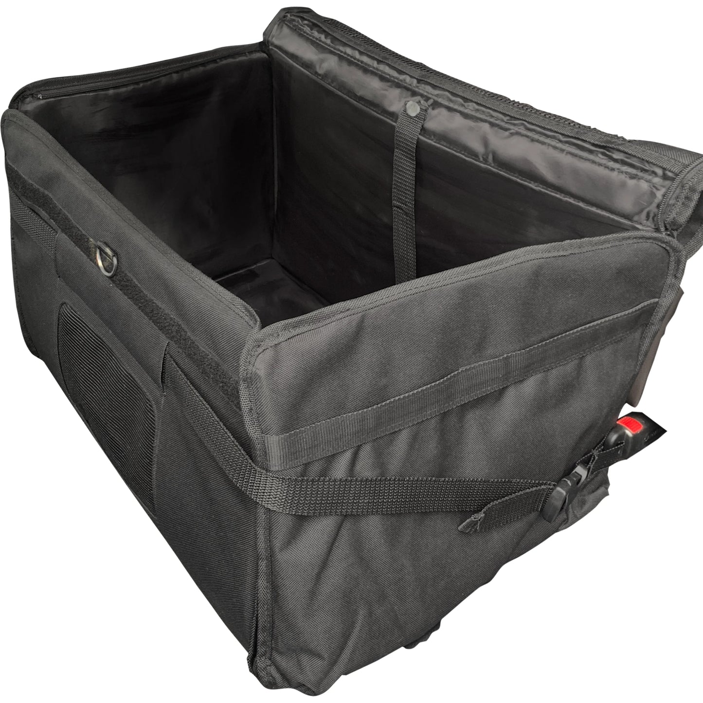 Panier de voiture 2-en-1 ISOFIX – vue latérale détaillant le design, l'intérieur et le système isofix