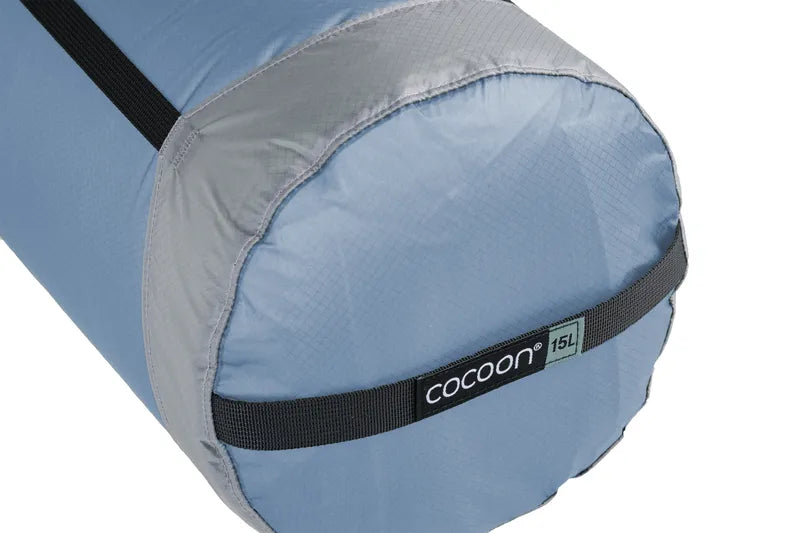 Sac de compression ultraléger – sac 10 L - Vue d'un côté du sac avec inscription Cocoon 15L