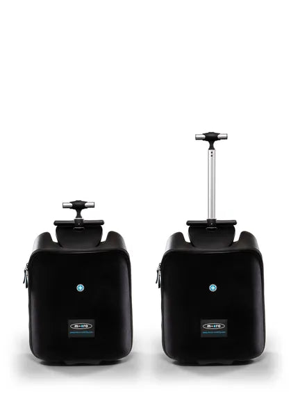 Valise trolley avec siège enfant intégré Micromobility – vue de la valise en deux exemplaires afin de montrer que la poignée est télescopique