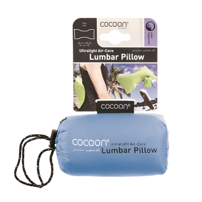 Oreiller de soutien lombaire de Cocoon - bleu - vue du sac de rangement avec l'étiquette