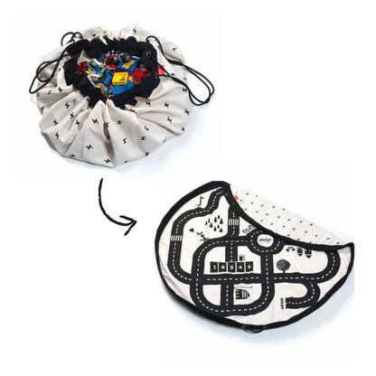 Sac de rangement et tapis de jeu Play and Go – motif circuit de voitures – vue du sac de rangement et du tapis de jeu
