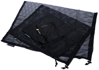 Set de 4 sacs de rangement en maille – vue des 4 sacs superposés.