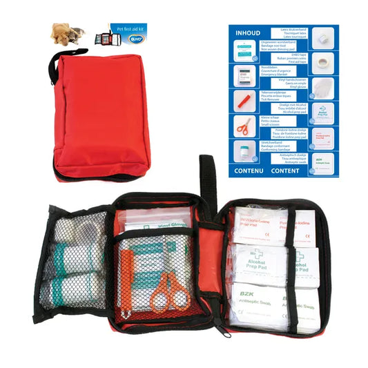 Trousse de secours pour animaux de compagnie – vue fermée et vue intérieure avec contenu : 
Pansements, couverture d'urgence, gants en vinyle, pince à tiques, lingettes à l’alcool, à la povidone-iodine et antiseptique, bandage et ciseaux